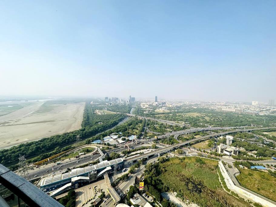 Cloud Stay@41St Floor Нойда Экстерьер фото